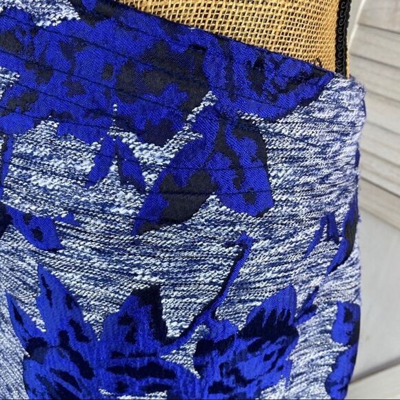 New York & Co Gabrielle Union Pencil Skirt Floral Jacquard Blue 4 Full Zip Back - Picture 8 of 14